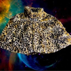 Leopard style cape-let for a little girl